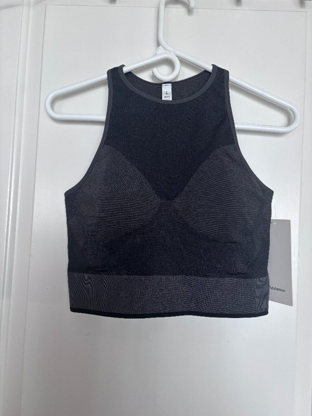 NWT Lululemon Women's Size 8 Black/Gray Seamless Mesh Shelf Bra Training Tank